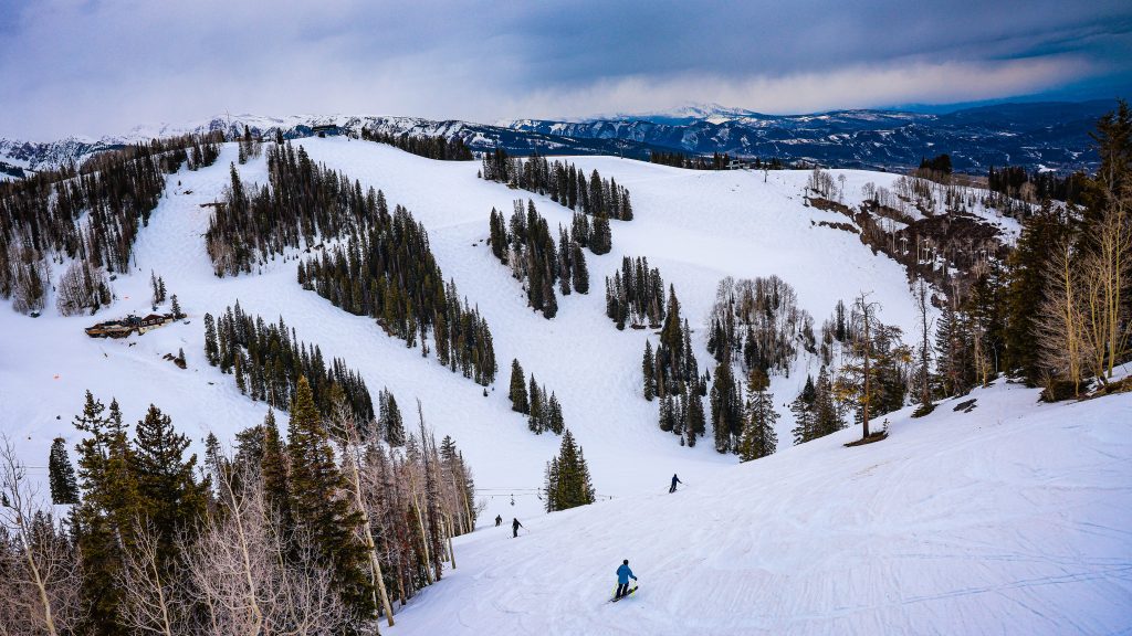 Aspen Snowmass announces Community and Discount Pass programs for 2026/27 season